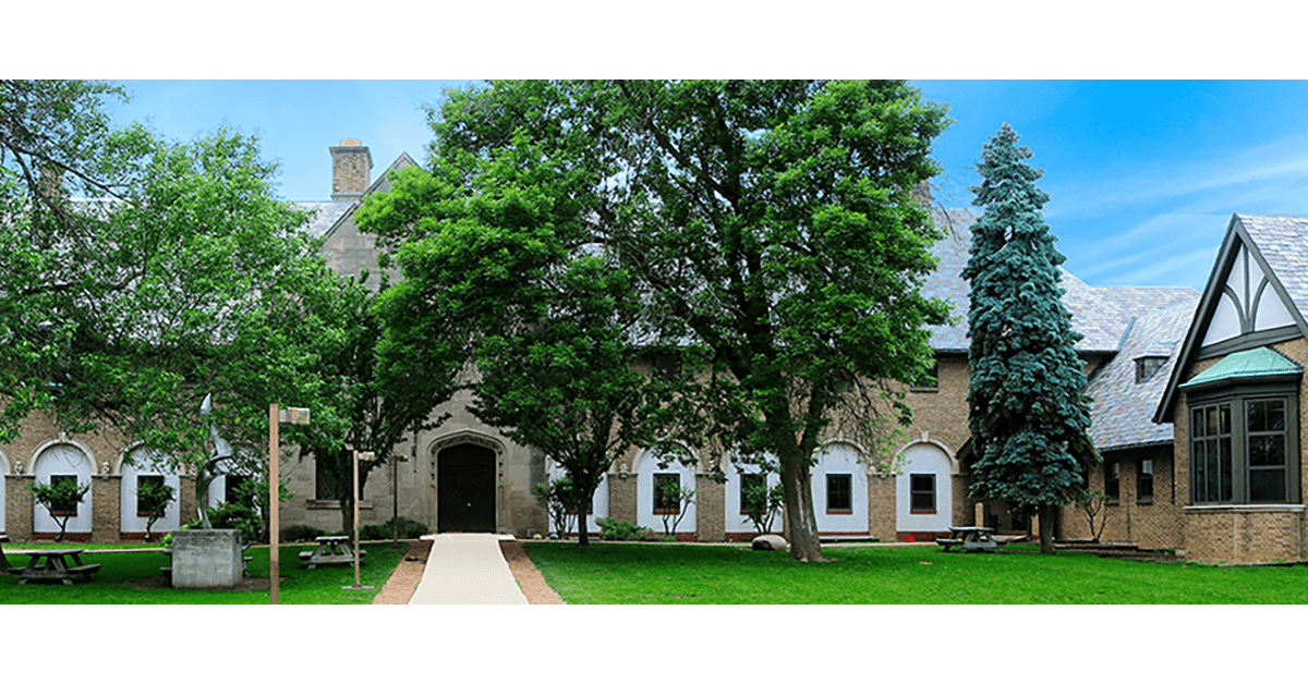 outdoor view of the Soref Education Wing courtyard